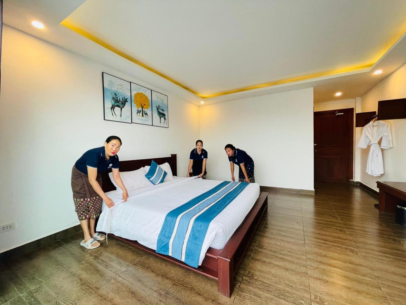 Vang Vieng Topview Hotel 外观 照片